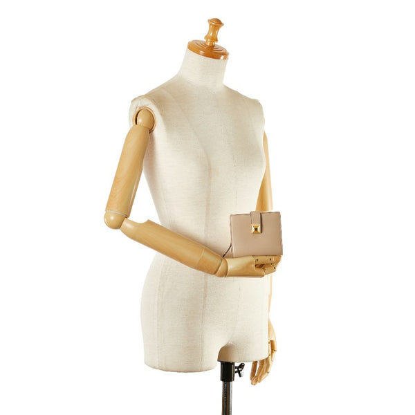 フェンディ スタッズ 二つ折り財布 ベージュ ピンク レザー レディース FENDI 【中古】