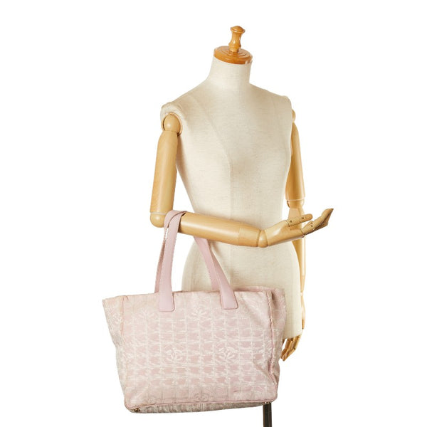 シャネル ニュートラベルライン トートMM ハンドバッグ トートバッグ A15991 ピンク ナイロン レザー レディース CHANEL 【中古】