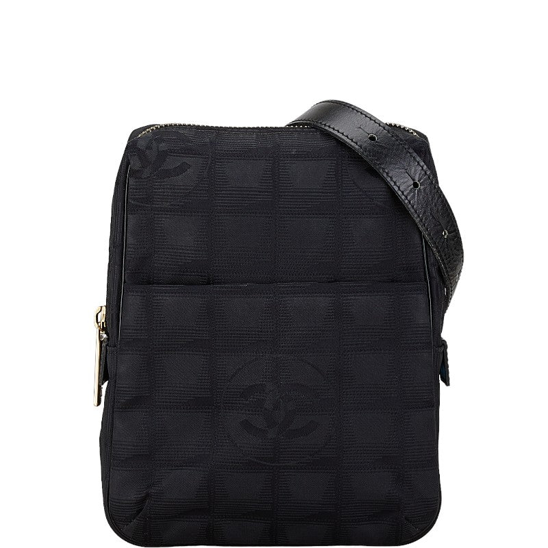 シャネル ニュートラベルライン ショルダーバッグ ブラック ナイロン レザー レディース CHANEL 【中古】