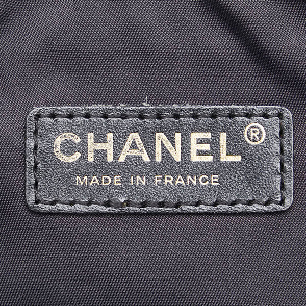 シャネル ニュートラベルライン ショルダーバッグ ブラック ナイロン レザー レディース CHANEL 【中古】