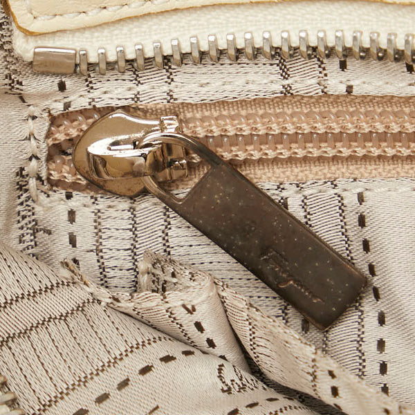 サルヴァトーレフェラガモ ガンチーニ ハンドバッグ ショルダーバッグ 2WAY ホワイト レザー レディース Salvatore Ferragamo 【中古】