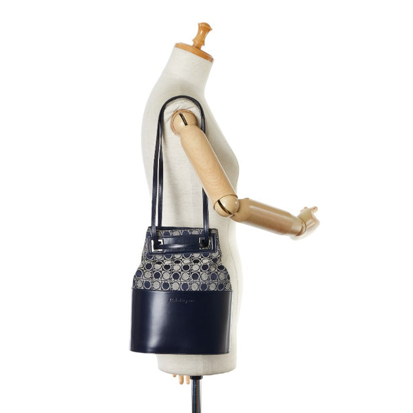 サルヴァトーレフェラガモ ガンチーニ ショルダーバッグ ハンドバッグ AU-21-1294 ネイビー キャンバス レザー レディース Salvatore Ferragamo 【中古】