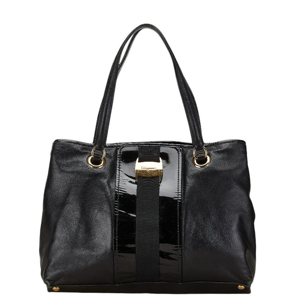 サルヴァトーレフェラガモ トートバッグ ハンドバッグ FJ-21E166 ブラック レザー エナメル レディース Salvatore Ferragamo 【中古】