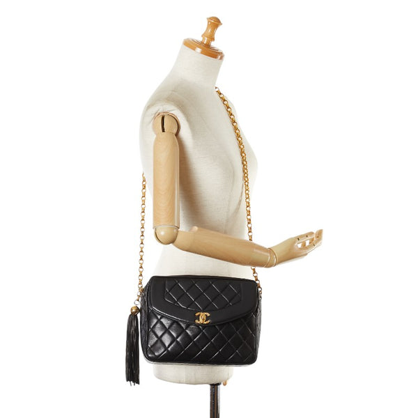 シャネル マトラッセ ココマーク フリンジ チェーン ショルダーバッグ ブラック ラムスキン レディース CHANEL 【中古】