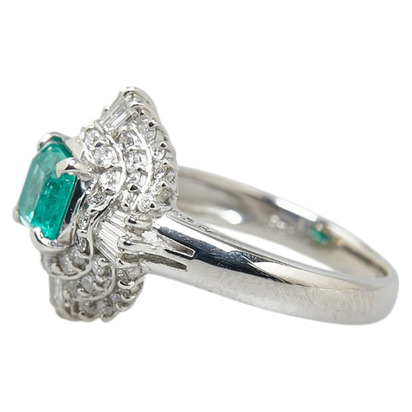 Pt900 プラチナ エメラルド0.64ct ダイヤ0.60ct リング 指輪 レディース 8号 【中古】