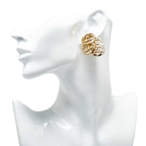 シャネル トリプル ココマーク イヤリング ゴールド メッキ レディース CHANEL 【中古】