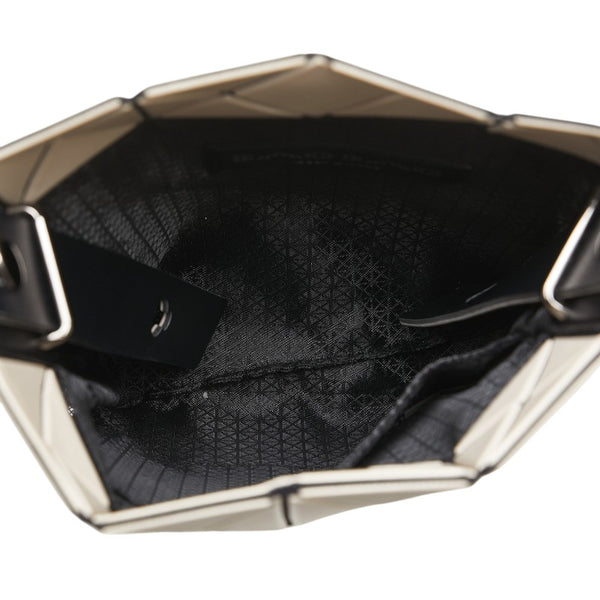 イッセイミヤケ バオバオ ショルダーバッグ ベージュ アイボリー ナイロン ポリエステル レディース ISSEY MIYAKE 【中古】