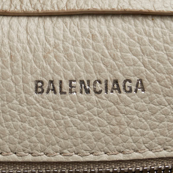 バレンシアガ エブリデイXS ノースサウス ショルダーバッグ ハンドバッグ 2WAY 672793 グレー レザー レディース BALENCIAGA 【中古】