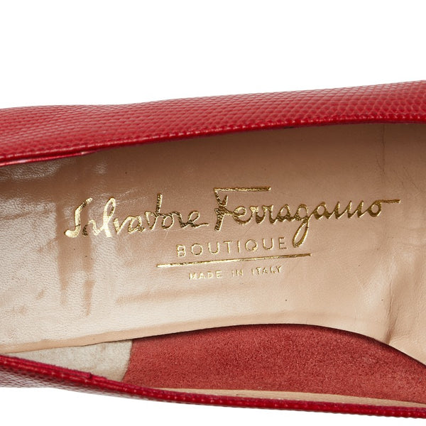 サルヴァトーレフェラガモ ヴァラ リボン リザード 型押し パンプス サイズ：7 1/2C レッド ゴールド レザー レディース Salvatore Ferragamo 【中古】
