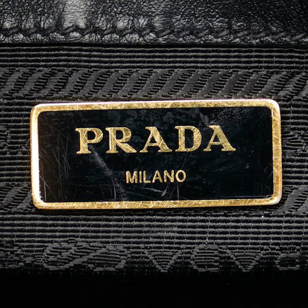 プラダ 三角ロゴプレート サフィアーノ ハンドバッグ ショルダーバッグ 2WAY ブラック レザー レディース PRADA 【中古】