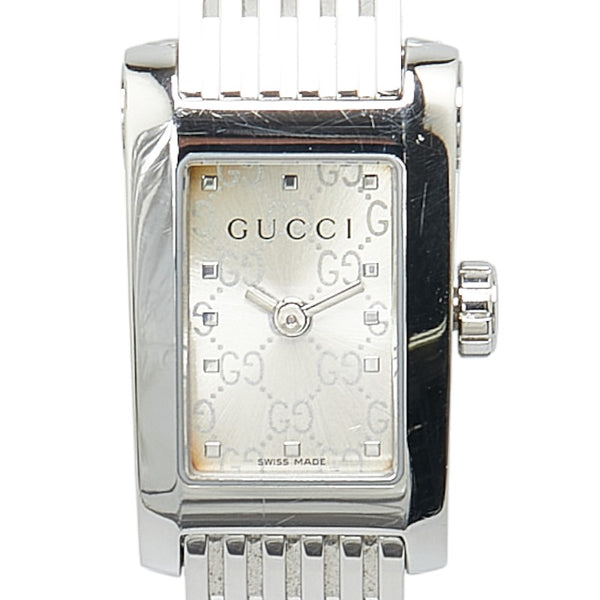 グッチ Gメトロ 腕時計 8600L クオーツ シルバー文字盤 ステンレススチール レディース GUCCI 【中古】
