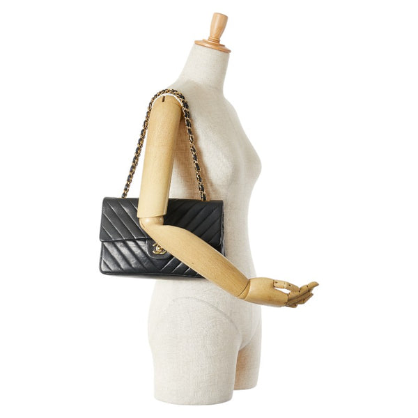 シャネル Vステッチ ダブルフラップ ココマーク チェーン ショルダーバッグ ブラック ラムスキン レディース CHANEL 【中古】