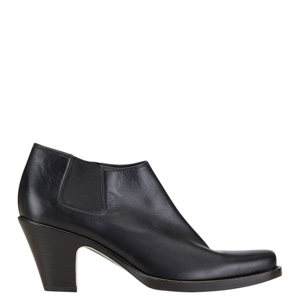 プラダ ショートブーツ サイズ：34 1/2 ブラック レザー レディース PRADA 【中古】