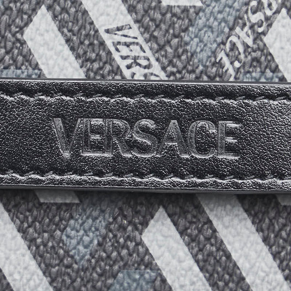 ヴェルサーチェ La Greca iPhone 12 専用ケース スマホケース ブラック グレー レザー レディース VERSACE 【中古】