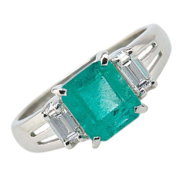 Pt900 プラチナ エメラルド1.48ct ダイヤ0.26ct リング 指輪 レディース 9号 【中古】