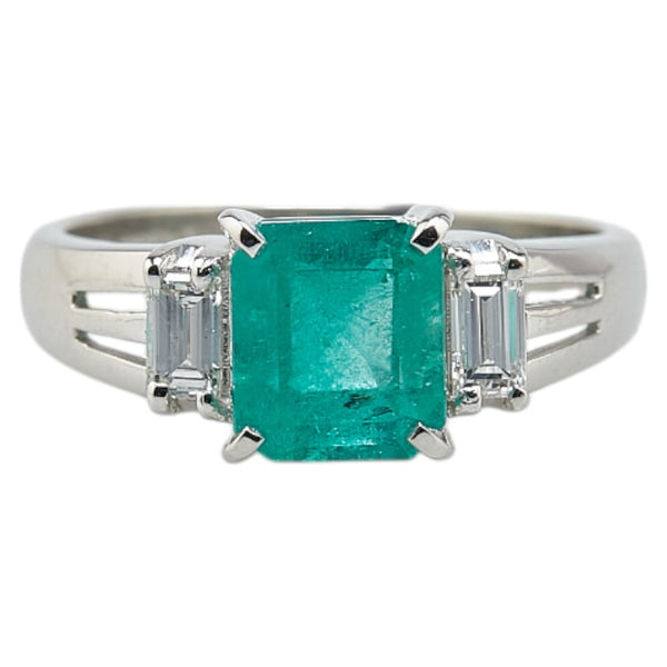 Pt900 プラチナ エメラルド1.48ct ダイヤ0.26ct リング 指輪 レディース 9号 【中古】