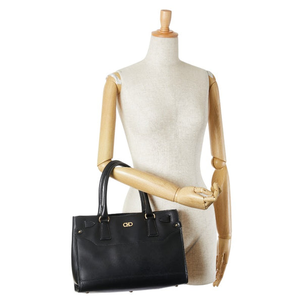 サルヴァトーレフェラガモ ガンチーニ ハンドバッグ ブラック レザー レディース Salvatore Ferragamo 【中古】