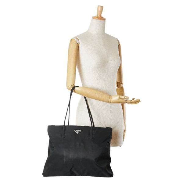 プラダ 三角ロゴプレート トートバッグ ブラック ナイロン レディース PRADA 【中古】
