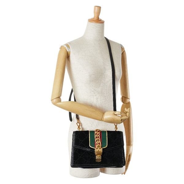 グッチ シェリーライン シルヴィ 斜め掛け ショルダーバッグ 524405 ブラック ベロア エナメル レディース GUCCI 【中古】