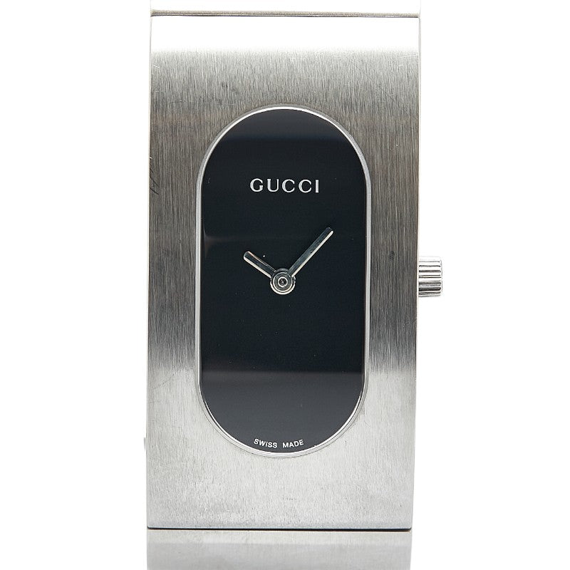 グッチ バングルウォッチ 腕時計 2400L クオーツ ブラック文字盤 ステンレススチール レディース GUCCI 【中古】