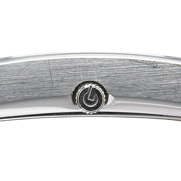 グッチ バングルウォッチ 腕時計 2400L クオーツ ブラック文字盤 ステンレススチール レディース GUCCI 【中古】