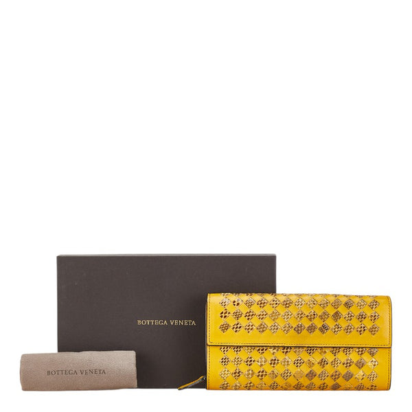 ボッテガヴェネタ イントレチャート 長財布 イエロー レザー パイソン レディース BOTTEGAVENETA 【中古】