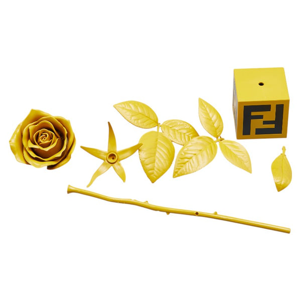 フェンディ × バンダイ ノベルティ 薔薇 プラモデル イエロー プラスチック レディース FENDI 【中古】