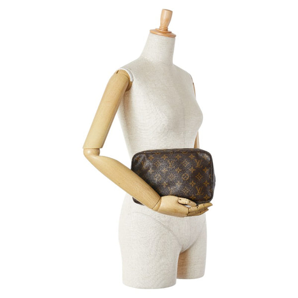 ルイ ヴィトン モノグラム トゥルース トワレット23 セカンドバッグ クラッチバッグ M47524 ブラウン PVC レディース LOUIS VUITTON 【中古】