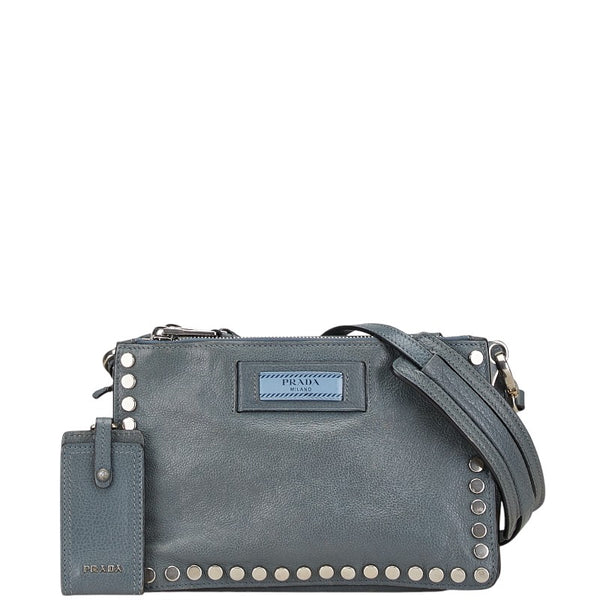プラダ エティケット スタッズ 斜め掛け ショルダーバッグ ライトブルー レザー レディース PRADA 【中古】