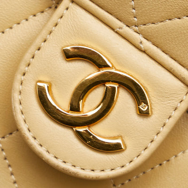 シャネル マトラッセ ココマーク チェーン ショルダーバッグ ベージュ レザー レディース CHANEL 【中古】