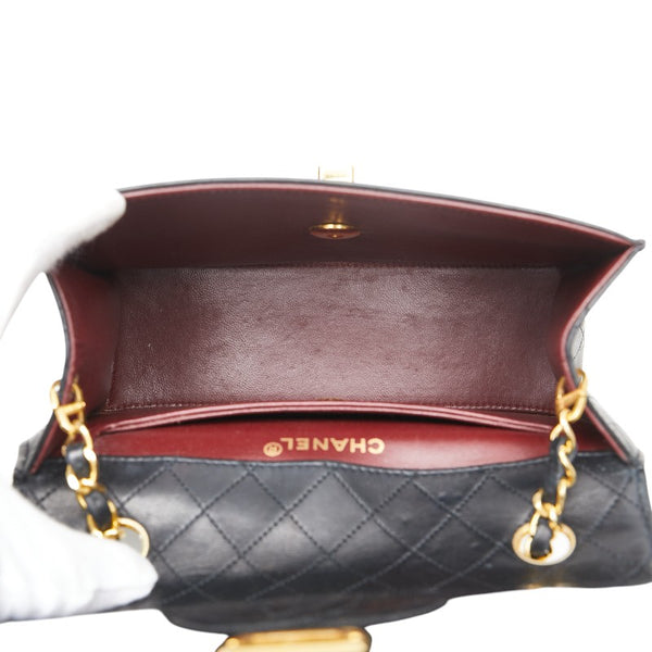 シャネル マトラッセ 斜め掛け チェーン ショルダーバッグ ブラック ラムスキン レディース CHANEL 【中古】