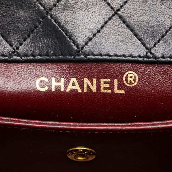 シャネル マトラッセ 斜め掛け チェーン ショルダーバッグ ブラック ラムスキン レディース CHANEL 【中古】