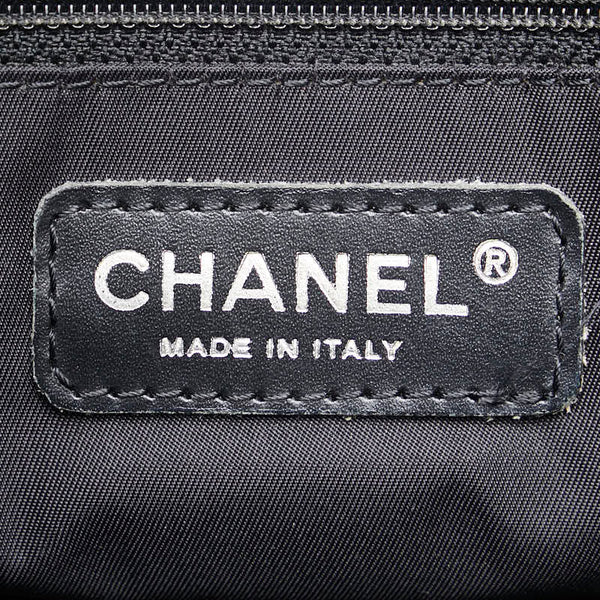シャネル ニュートラベルライン トートMM トートバッグ ハンドバッグ ブラック ナイロン レザー レディース CHANEL 【中古】