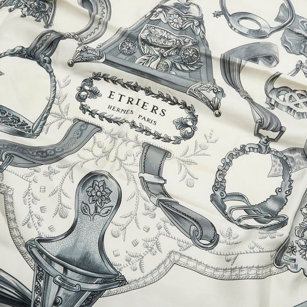 エルメス カレ90 ETRIERS 鐙柄 馬具柄 スカーフ ライトブルー マルチカラー シルク レディース HERMES 【中古】