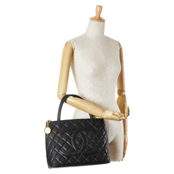 シャネル マトラッセ 復刻トート ココマーク トートバッグ A01804 ブラック キャビアスキン レディース CHANEL 【中古】