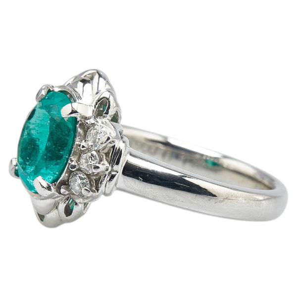 Pt900 プラチナ エメラルド1.631ct ダイヤ0.19ct リング 指輪 レディース 11号 【中古】
