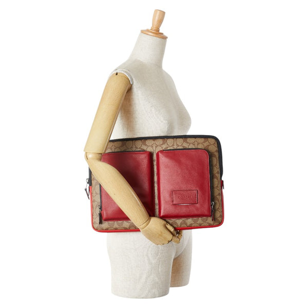 コーチ シグネチャー クラッチバッグ パソコンケース ベージュ レッド PVC レザー レディース COACH 【中古】