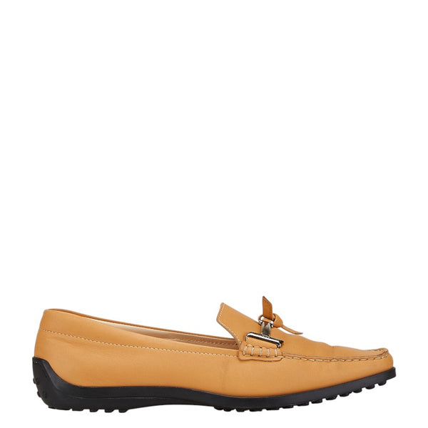 トッズ ローファー ドライビングシューズ サイズ：38 ベージュ レザー レディース TOD’S 【中古】