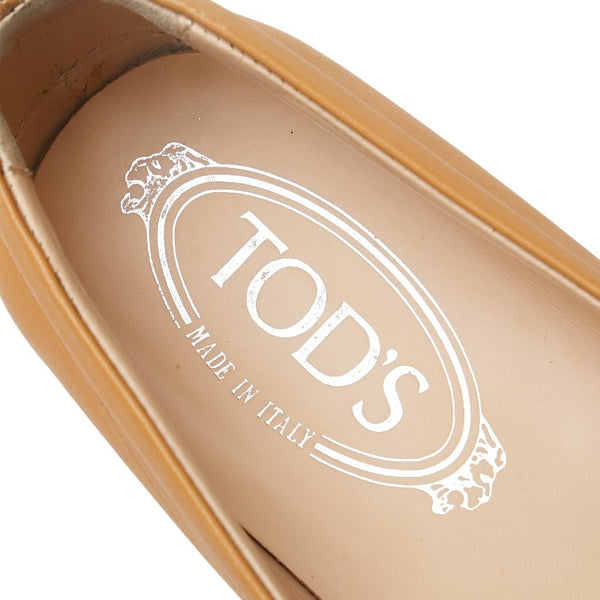 トッズ ローファー ドライビングシューズ サイズ：38 ベージュ レザー レディース TOD’S 【中古】