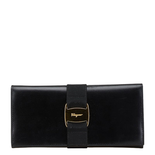 サルヴァトーレフェラガモ ヴァラリボン 二つ折り財布 ブラック レザー レディース Salvatore Ferragamo 【中古】