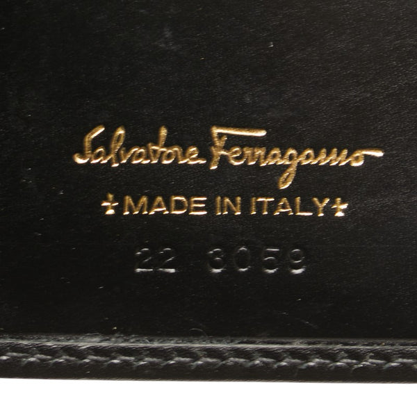 サルヴァトーレフェラガモ ヴァラリボン 二つ折り財布 ブラック レザー レディース Salvatore Ferragamo 【中古】