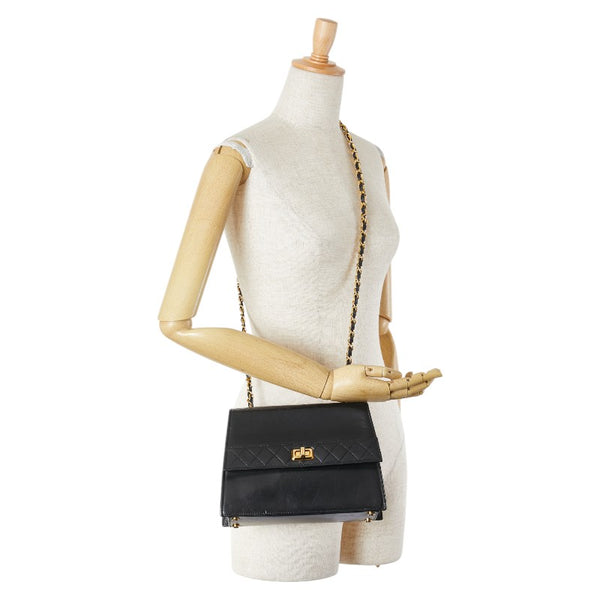 シャネル マトラッセ2.55 チェーン ショルダーバッグ ブラック ゴールド ラムスキン レディース CHANEL 【中古】