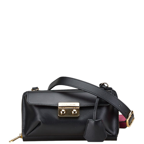 エーディーエムジェイ アクセソワ ドゥ マドモワゼル ショルダーバッグ ブラック レザー レディース ADMJアクセソワ 【中古】