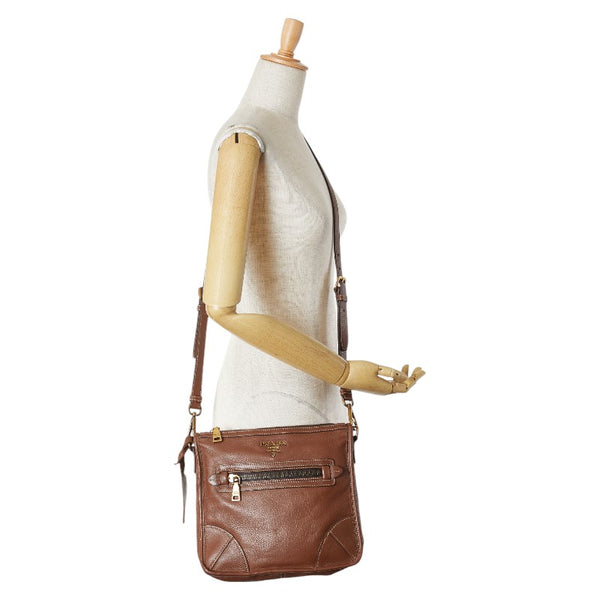 プラダ ロゴ ショルダーバッグ ブラウン レザー レディース PRADA 【中古】