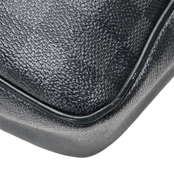 ルイ ヴィトン ダミエ グラフィット ダニエルMM 斜め掛け ショルダーバッグ N58029 ブラック PVC レザー メンズ LOUIS VUITTON 【中古】