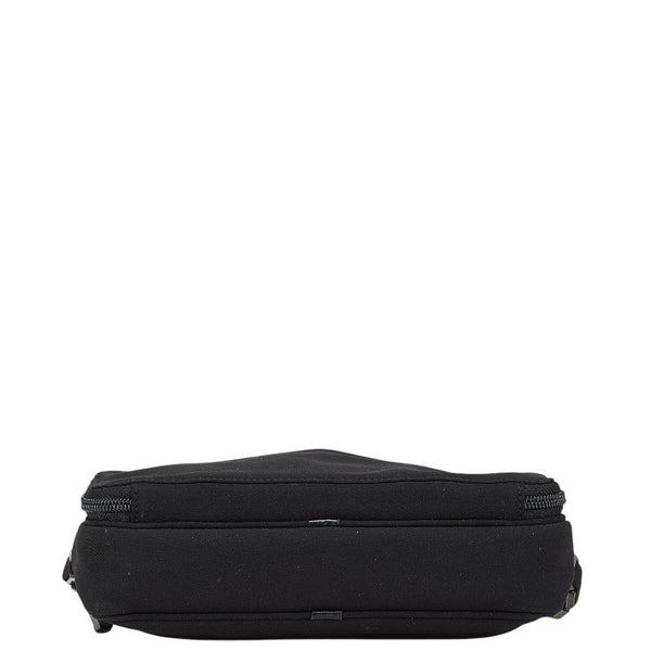 サルヴァトーレフェラガモ ショルダーバッグ ブラック キャンバス レディース Salvatore Ferragamo 【中古】