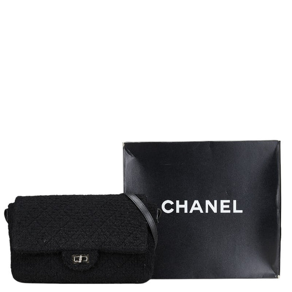 シャネル キルティング 斜め掛け ショルダーバッグ ブラック ツイード レザー レディース CHANEL 【中古】