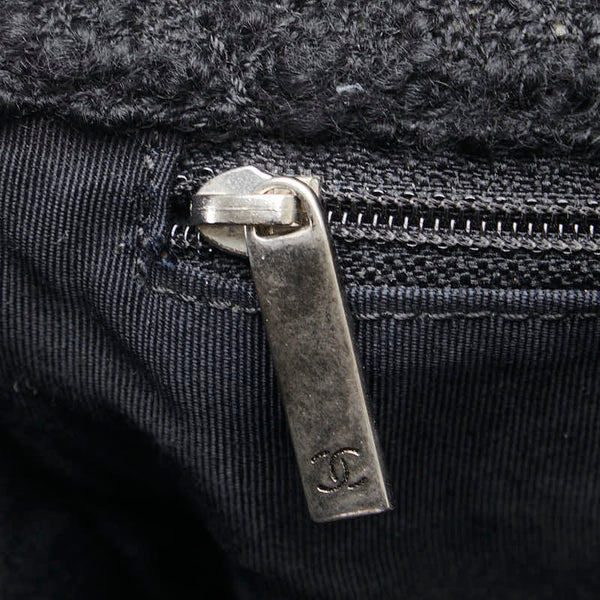 シャネル キルティング 斜め掛け ショルダーバッグ ブラック ツイード レザー レディース CHANEL 【中古】
