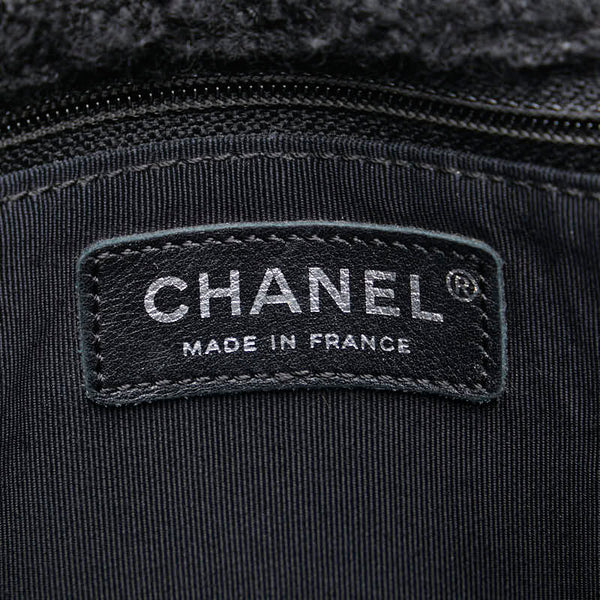シャネル キルティング 斜め掛け ショルダーバッグ ブラック ツイード レザー レディース CHANEL 【中古】