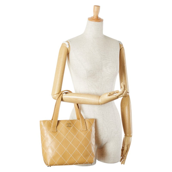 シャネル ココマーク ワイルドステッチ トートバッグ A18126 ベージュ レザー レディース CHANEL 【中古】